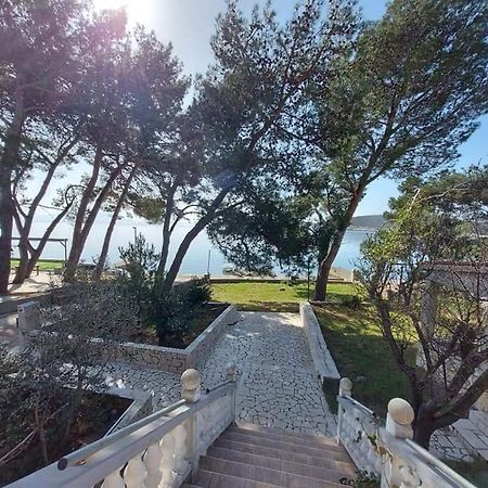 Seaside Dunka Apartment Martinscica  Exterior photo